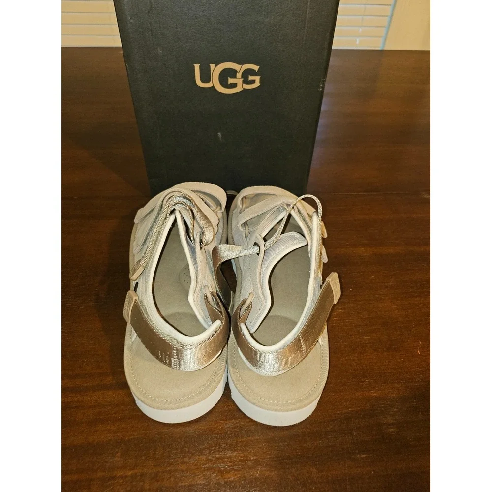 1153095 UGG Goldencoast Multistrap Brown Mens Suede Size 13 Sandals